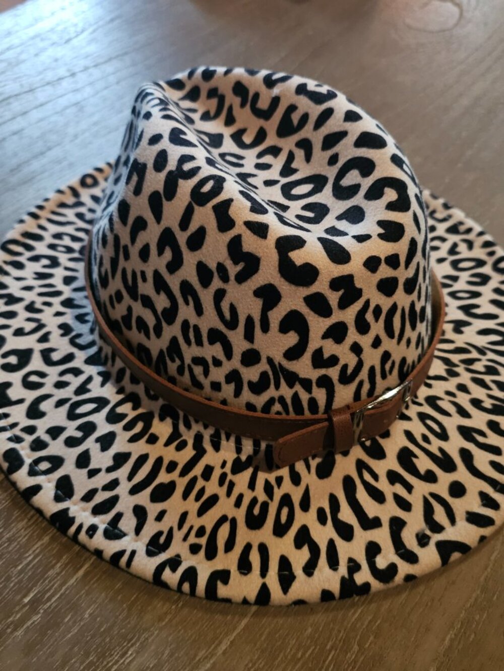 Leopard hat - Picture 3 of 5